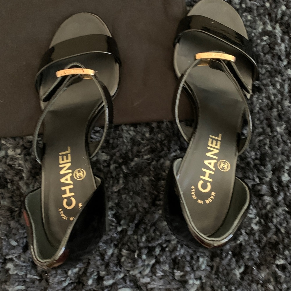 Chanel runway 2022 collection shoes sandals - Picture 11 of 16